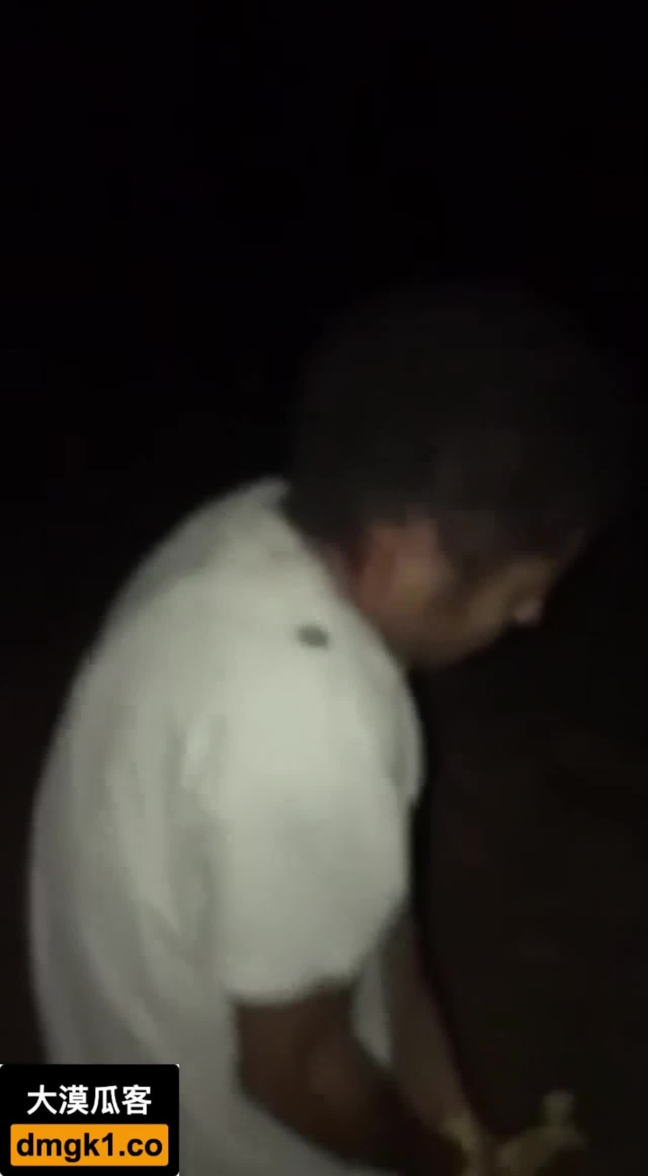 一个被骗到缅甸缅北的年轻小伙被弄头视频