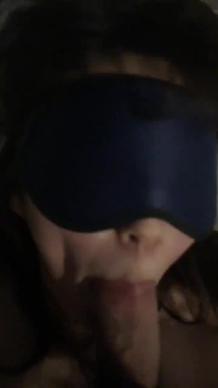 韩国变态财阀大佬喜欢去N号房操少妇的嘴巴玩深喉口交视频第七十三集（下）