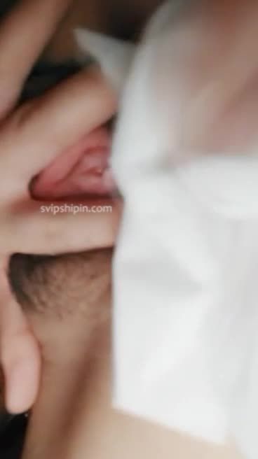 缺爱的初中生放纵自己和陌生人滥交车震视频