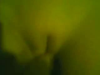 舅舅深夜偷偷把熟睡的幼女性侵用大鸡巴插入白虎穴抽插泄火视频