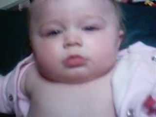 欧美刚出生没几个月的幼幼被禽兽鬼父用大鸡巴磨蹭嫩穴泄欲喷精视频