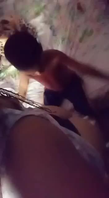 坦克肥妈翘起无敌肥臀示意小男孩小马拉大车后入被猛打屁股视频