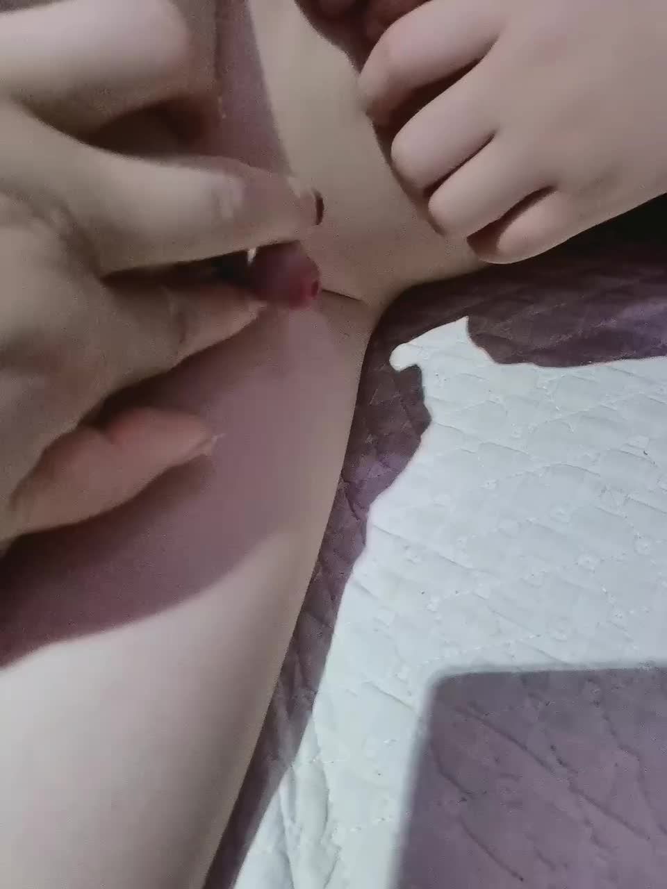 逆天乱伦国产6岁男童小孩被姨妈舔屌小马拉大车做爱视频