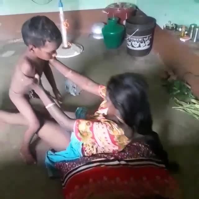 亚洲黑人乡村母子乱伦幼男上位姿势小马拉大车操黑妈妈视频