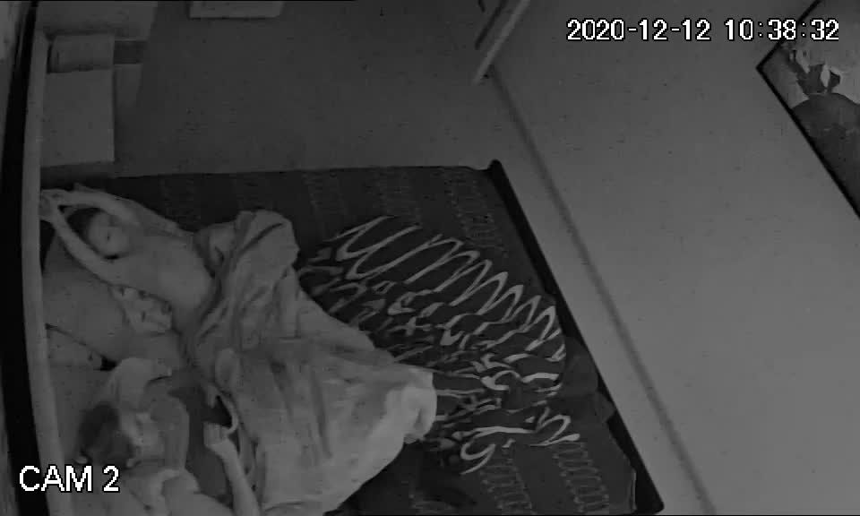 摄像头破解欧美乱伦7岁幼男半夜被单身妈妈玩屌母子视频