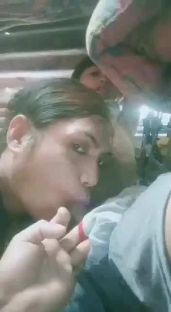 亚洲农村母子风骚乱伦幼男儿子抱着妈妈头沉静享受口交舔屌视频