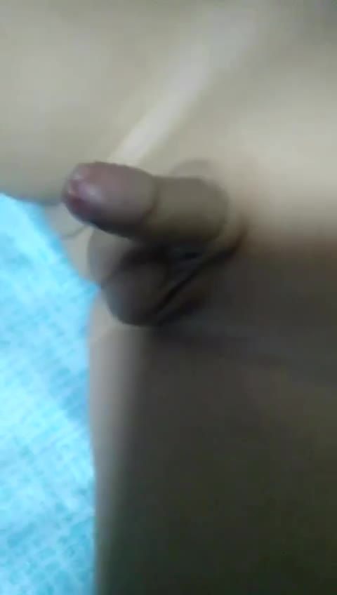 国产乱伦春心不死的美艳妈妈风骚舔舐四岁小男孩嫩鸡视频