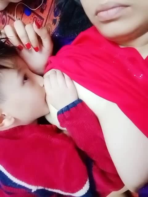 禁忌乱伦亚洲小男孩专属白胖骚妈床伴舔舐黑木耳骚穴视频