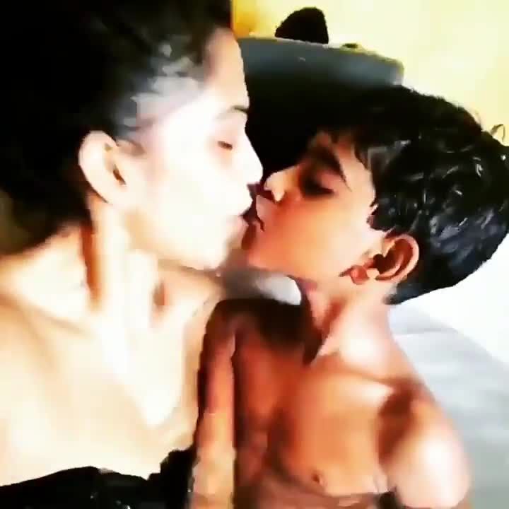 亚洲正太幼男与离异风骚姑妈在豪华别墅淫荡乱伦视频