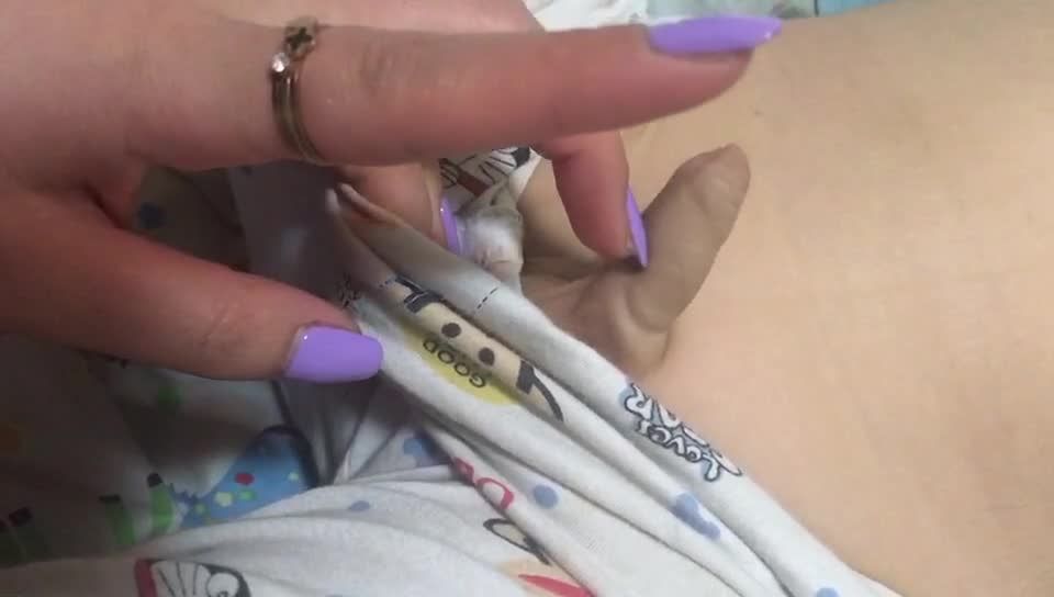 国产近亲乱伦十岁幼男熟睡中被禽兽熟女阿姨黑丝足交嫩屌视频