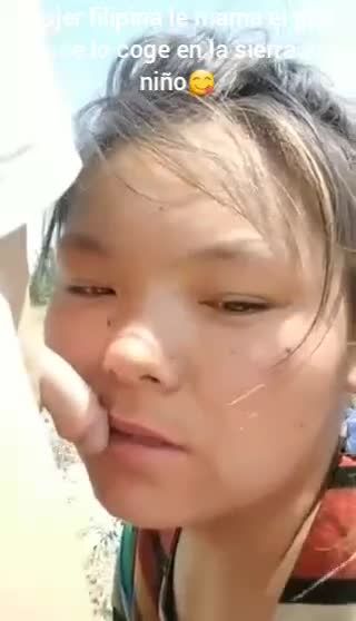 光天化日之下国产兽妈在户外农田和儿子乱伦小马拉大车地上操逼视频