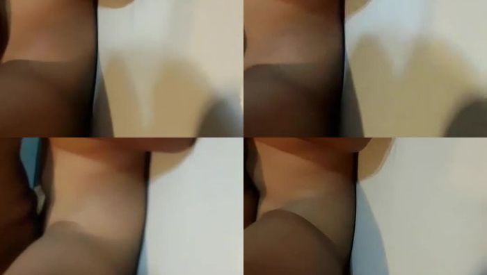 欧美身材有些微胖的并贪吃的幼女为了零食被两名黑人在酒店操逼视频