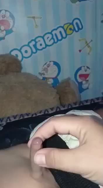 亚洲七岁男童熟睡中晨勃被兽妈骑乘乱伦小马拉大车母子视频