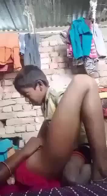 亚洲贫民窟荡妇乱伦农村八岁男童小马拉大车被骑乘做爱视频