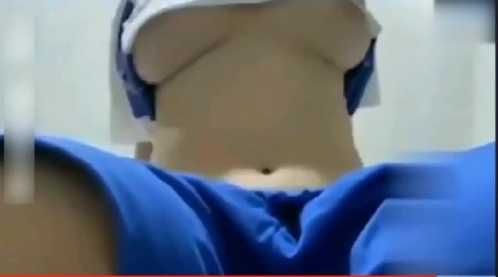 深圳巨乳学妹穿着校服遭老师毒手破处内射视频