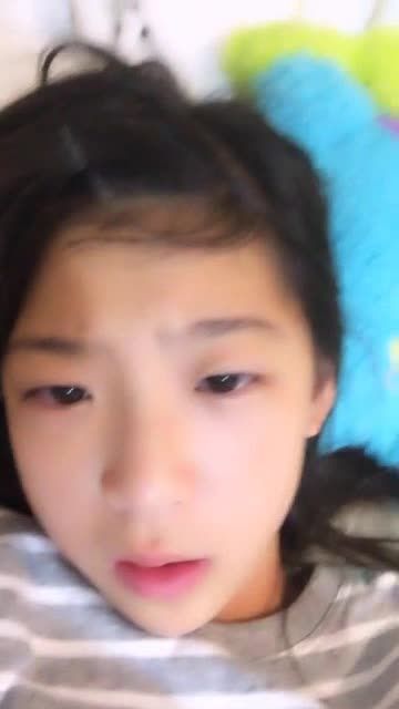 清纯幼女手淫玩弄白虎阴蒂骚气揉奶视频