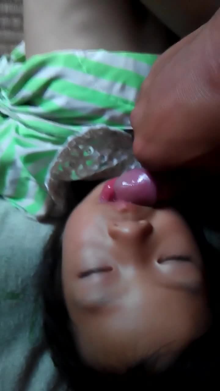 迷晕8岁幼女遭大屌猥亵浓精喷在嘴里视频