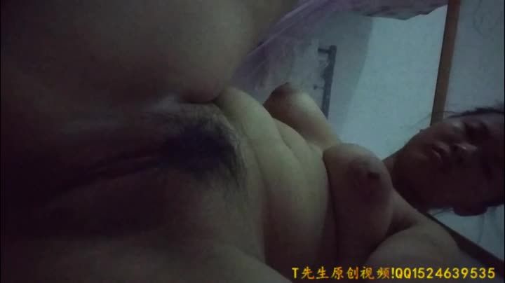 初中生少女欠钱无力尝还被金主强迫威胁拍下手淫自慰发骚视频流出